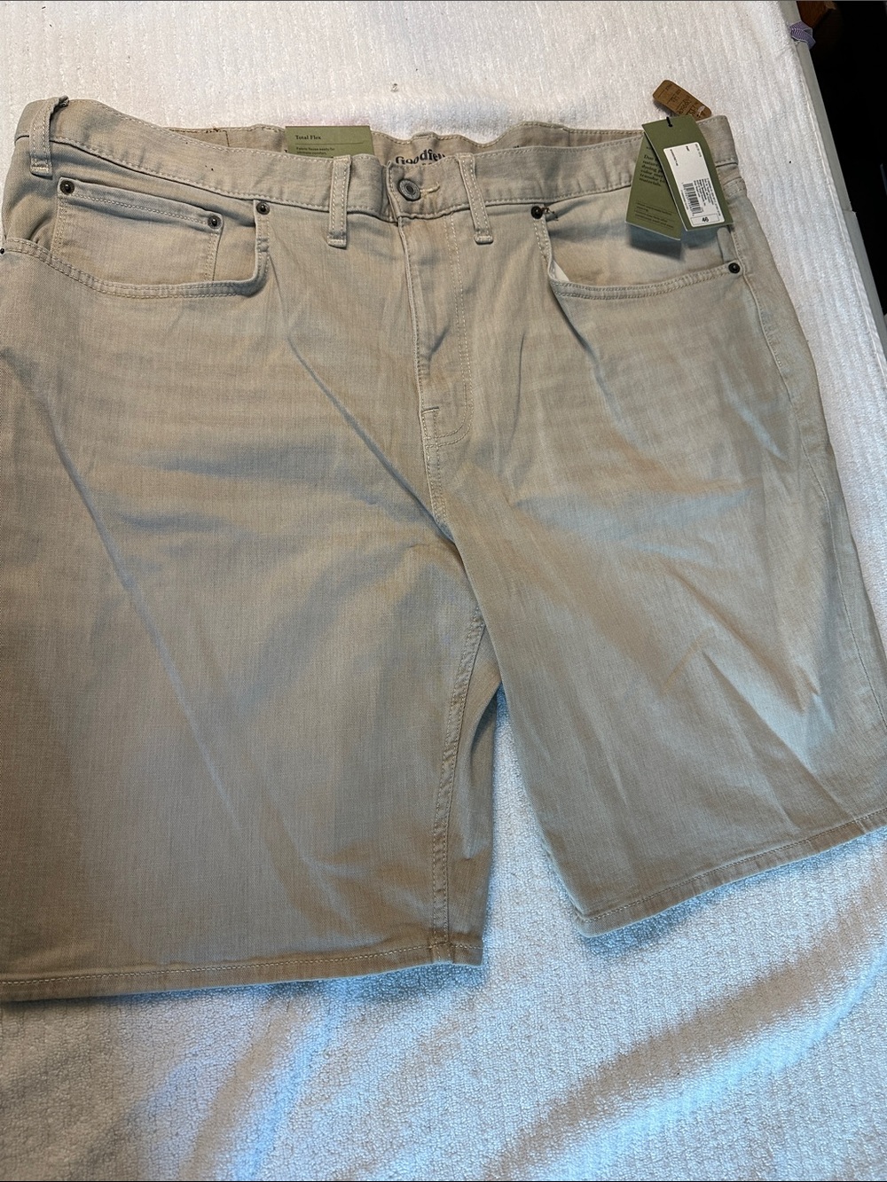 NWT Goodfellow & Co Light Beige Flat‑Front slim Men's Shorts